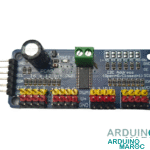 Image d'un PCA9685 Driver Servo Moteur PWM 16 Canaux compact et facile à utiliser pour la commande de servomoteurs.