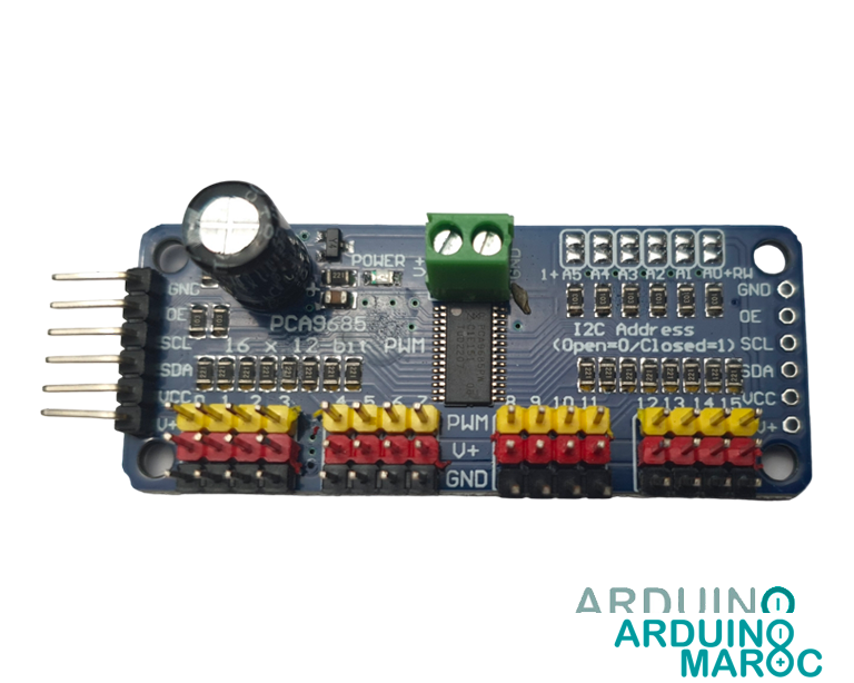 Image d'un PCA9685 Driver Servo Moteur PWM 16 Canaux compact et facile à utiliser pour la commande de servomoteurs.